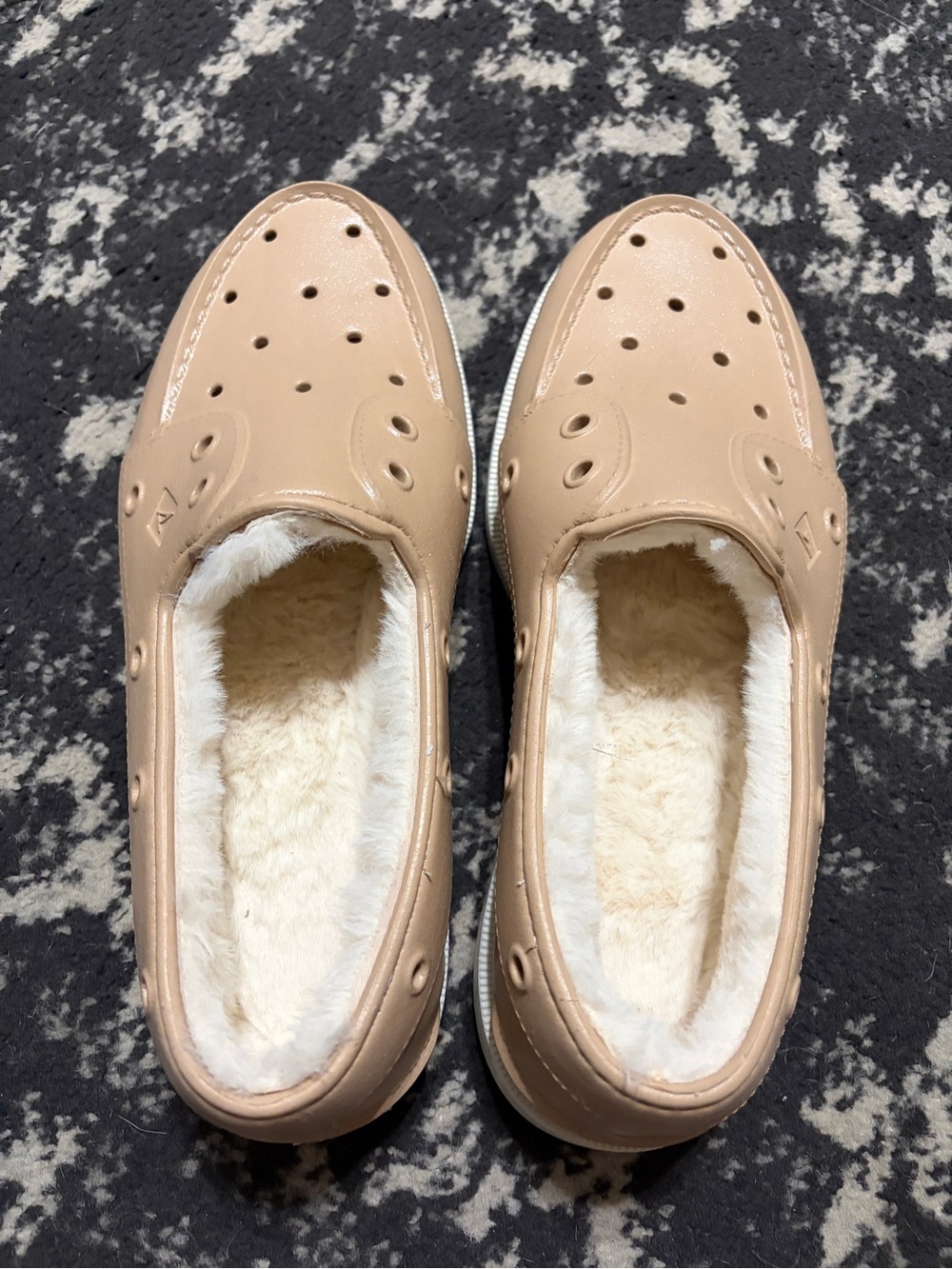 Sperry Float Water Shoes Faux Fur Lined Tan Beige Slip On Clogs Size 9